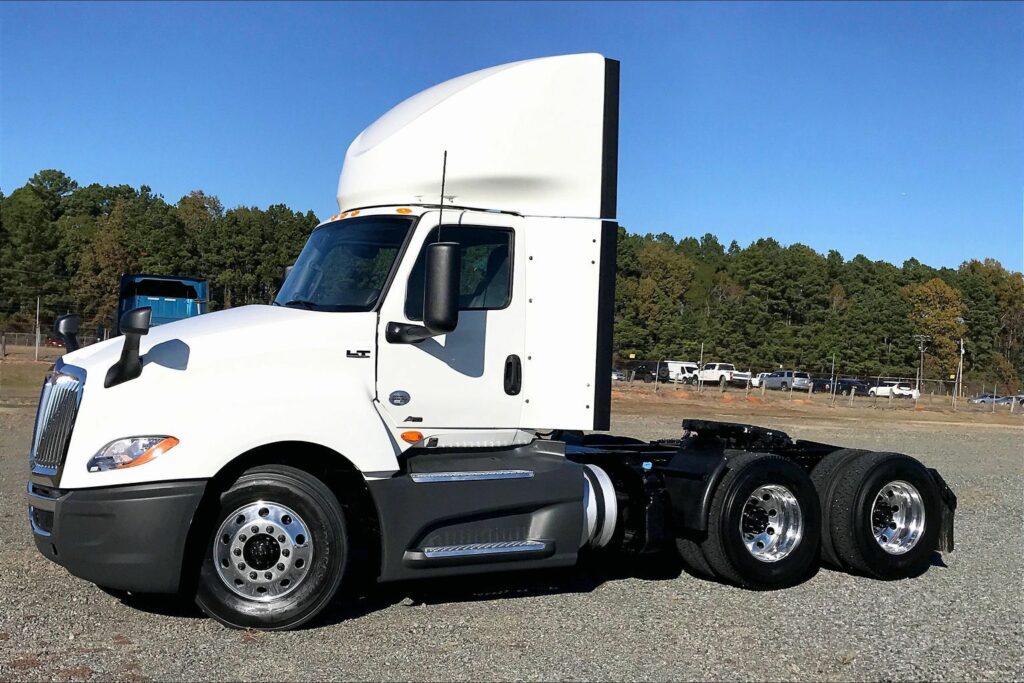 2021 INT LT625 6×4 Day Cab