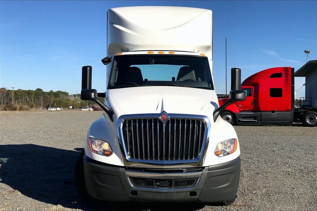 2021 INT LT625 6×4 Day Cab