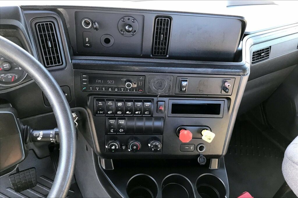 2021 INT LT625 6×4 Day Cab