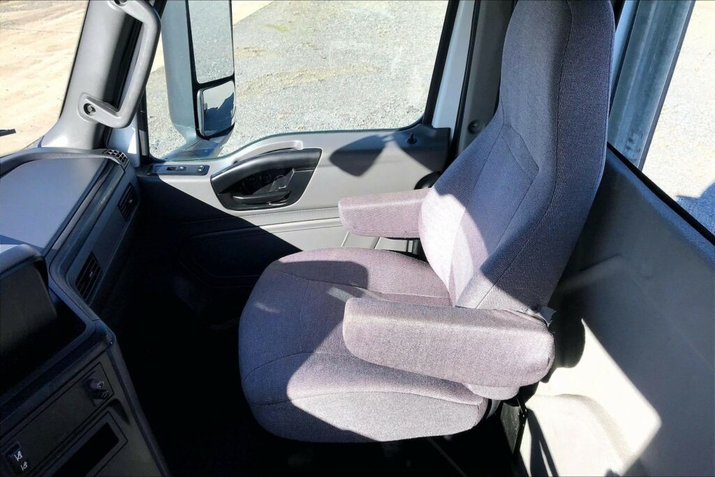 2021 INT LT625 6×4 Day Cab