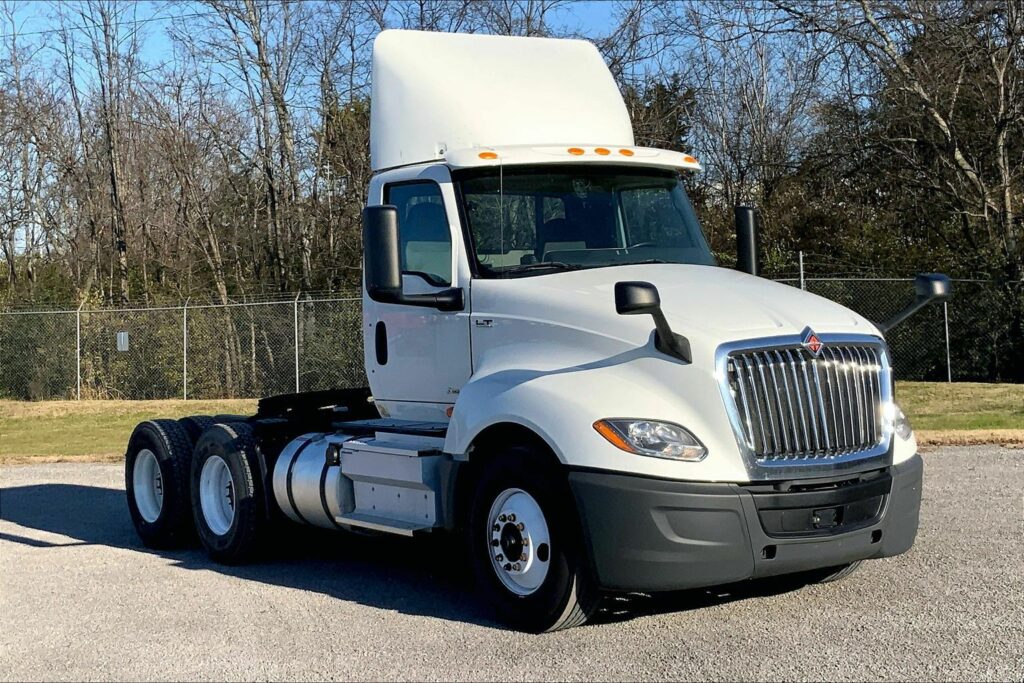 2019 INT LT625 6×4 Day Cab