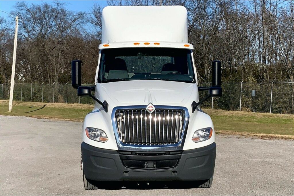 2019 INT LT625 6×4 Day Cab