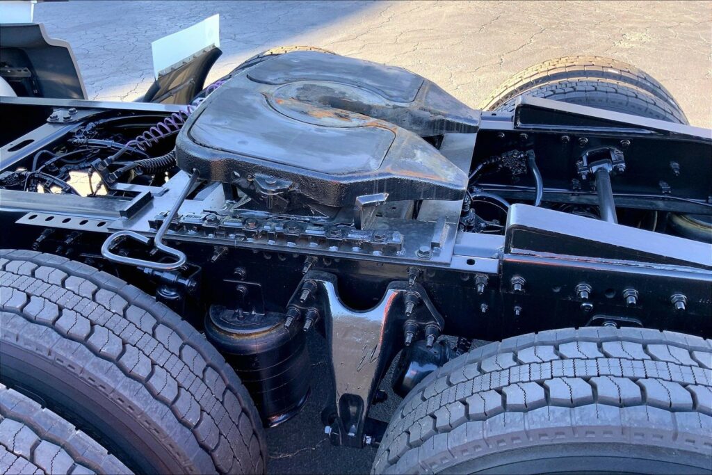 2022 INT LT625 6×4 Sleeper