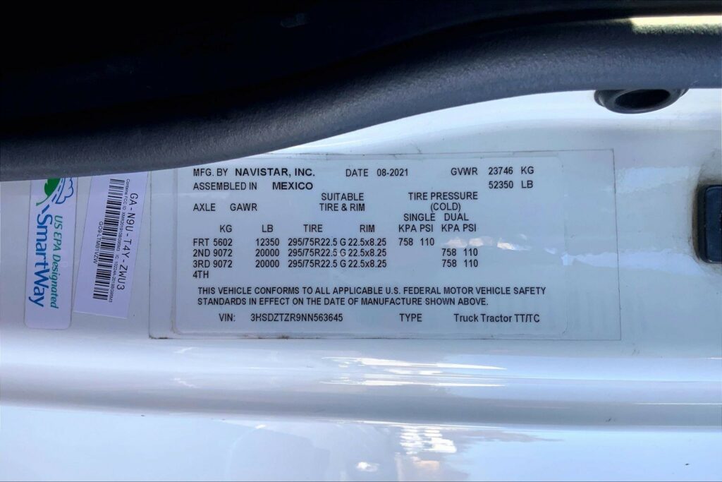 2022 INT LT625 6×4 Sleeper