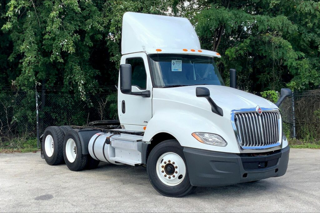 2019 INT LT625 6×4 Day Cab