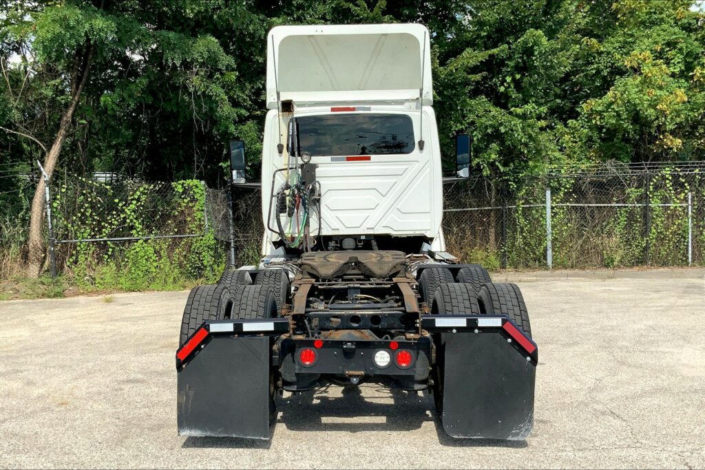 2019 INT LT625 6×4 Day Cab