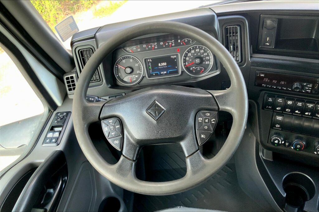 2019 INT LT625 6×4 Day Cab