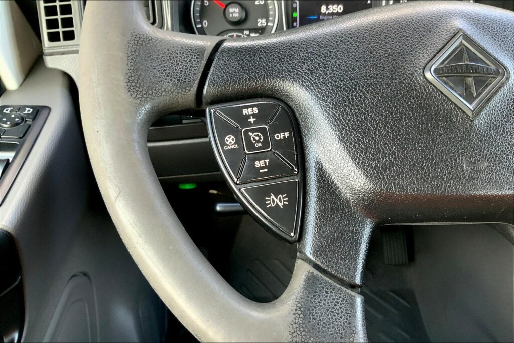 2019 INT LT625 6×4 Day Cab