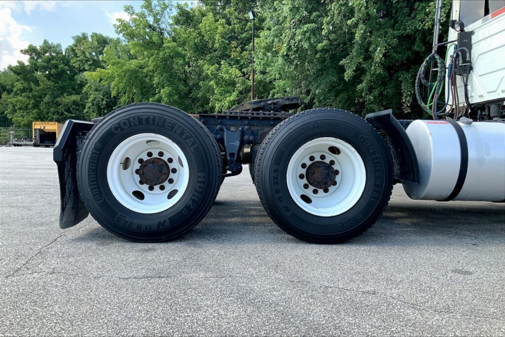 2019 INT LT625 6×4 Day Cab