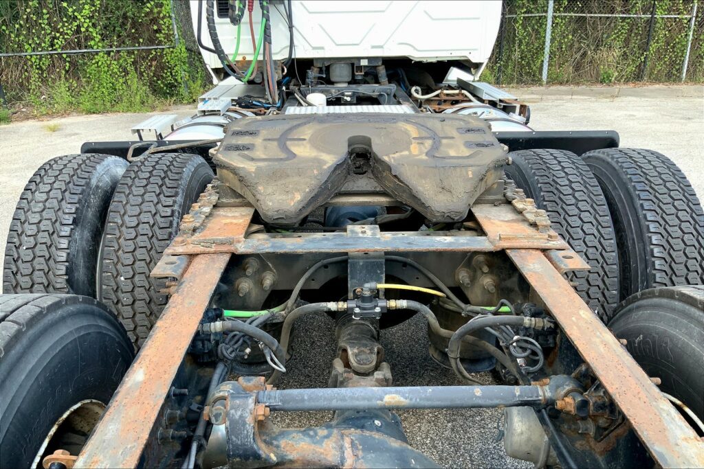 2019 INT LT625 6×4 Day Cab