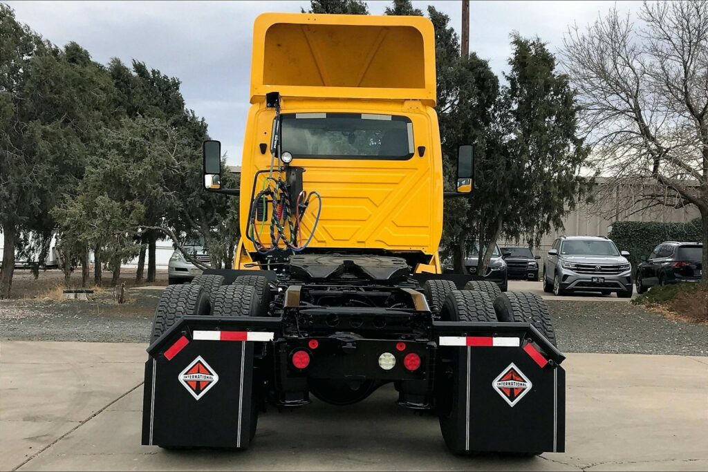 2019 INT LT625 6×4 Day Cab