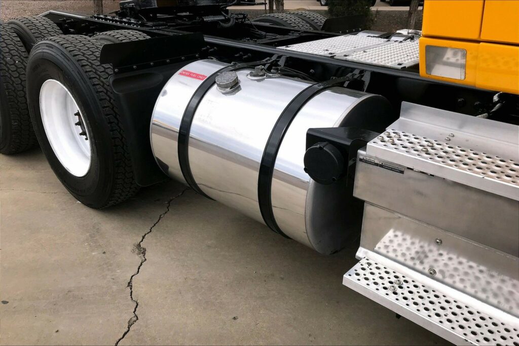 2019 INT LT625 6×4 Day Cab