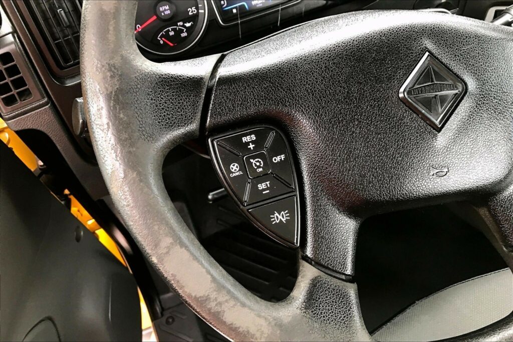 2019 INT LT625 6×4 Day Cab