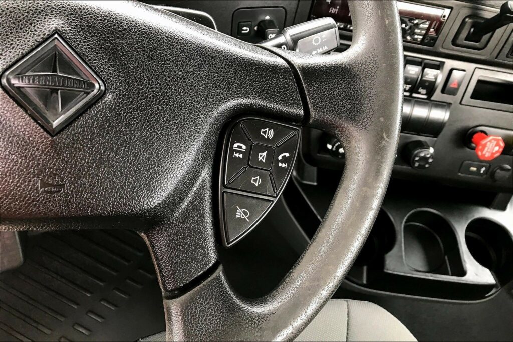 2019 INT LT625 6×4 Day Cab