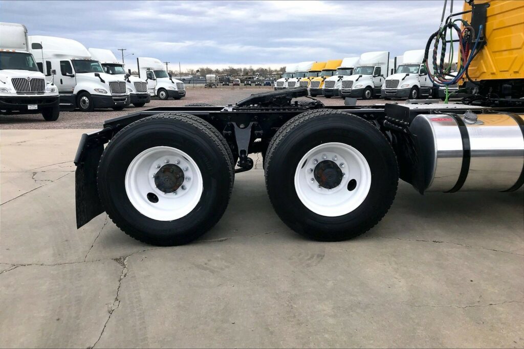 2019 INT LT625 6×4 Day Cab