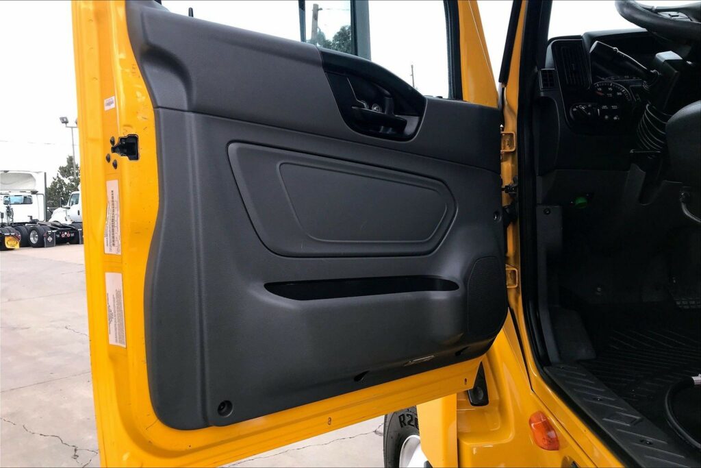 2019 INT LT625 6×4 Day Cab