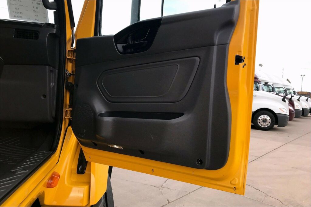 2019 INT LT625 6×4 Day Cab