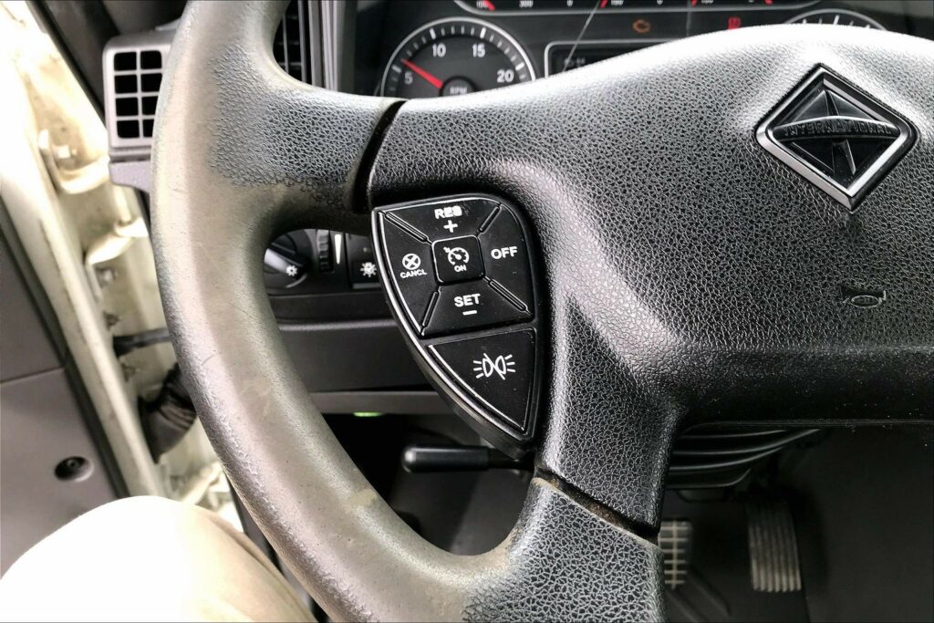 2021 INT LT625 6×4 Day Cab