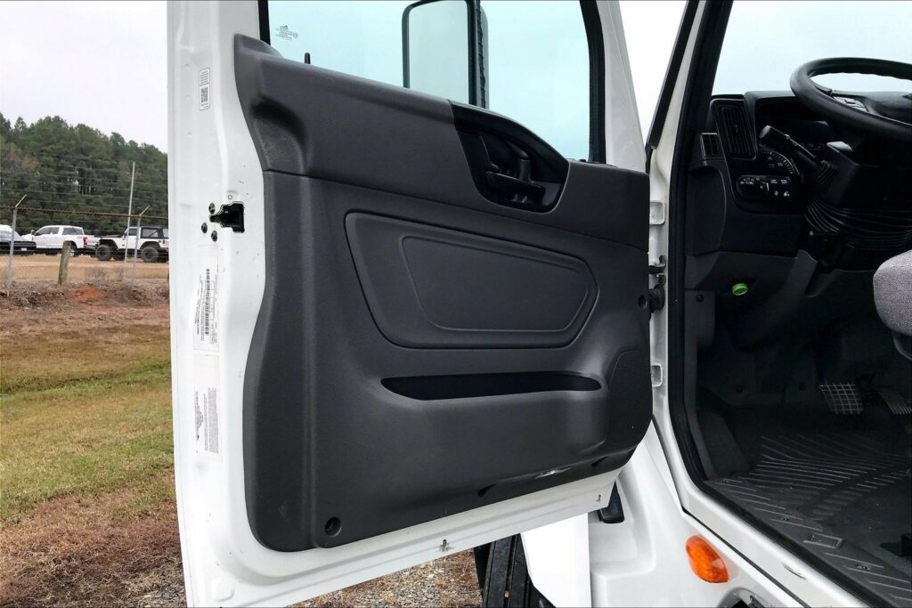 2021 INT LT625 6×4 Day Cab