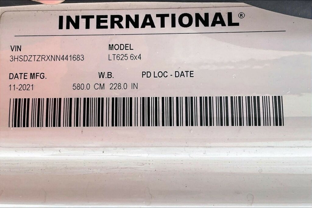 2022 INT LT625 6×4 Sleeper