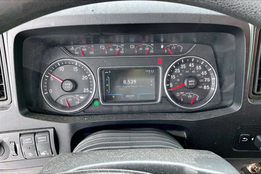 2022 INT LT625 6×4 Sleeper