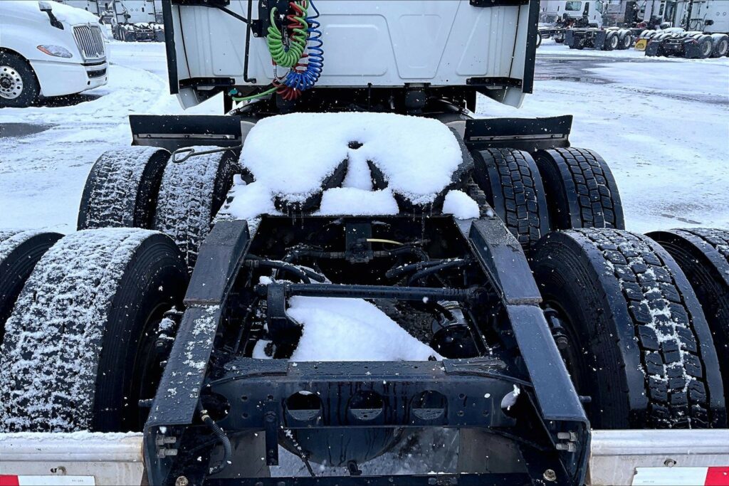 2022 INT LT625 6×4 Sleeper