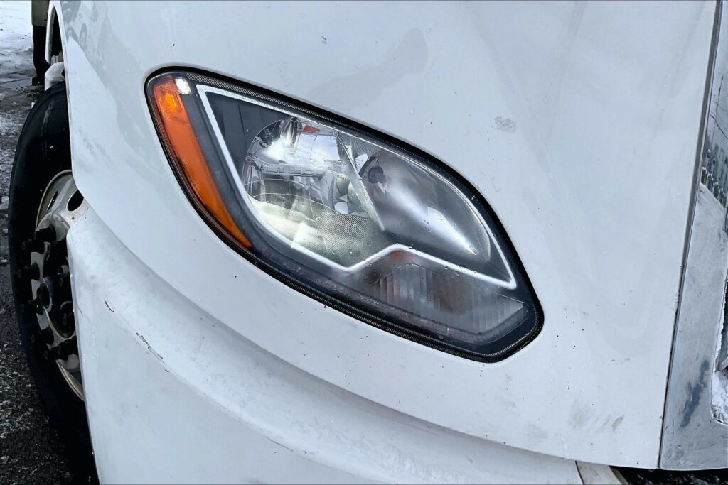 2022 INT LT625 6×4 Sleeper