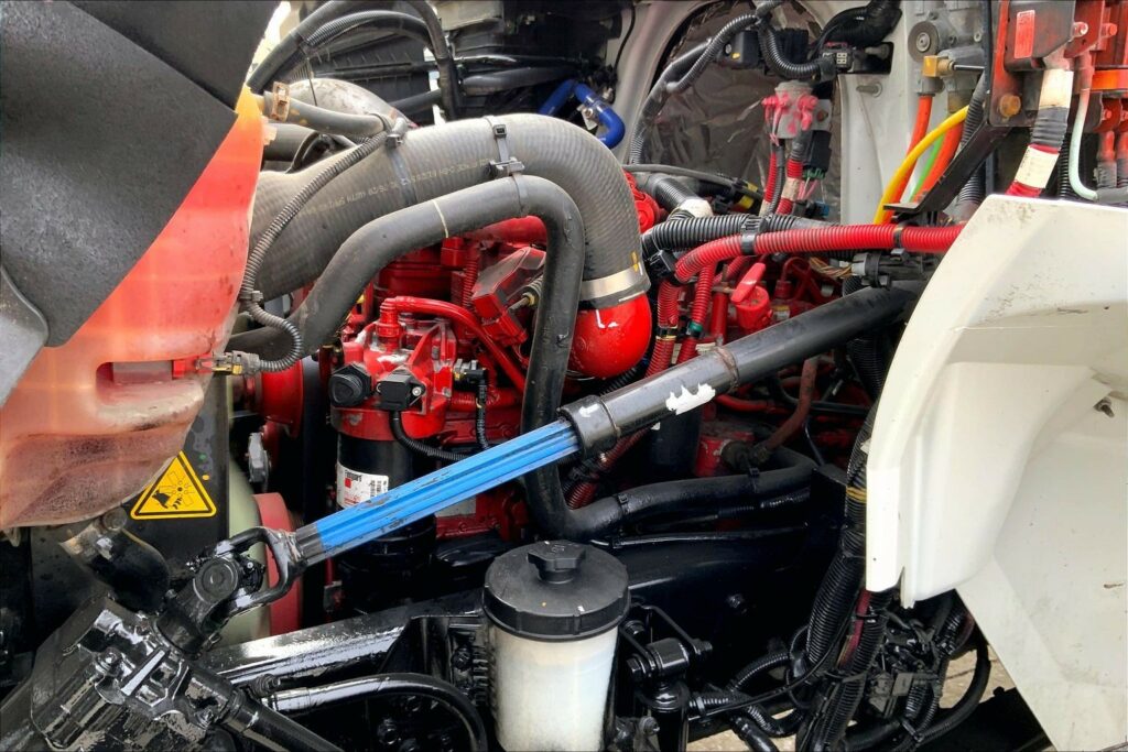 2021 CUM MV607 Medium Conventional