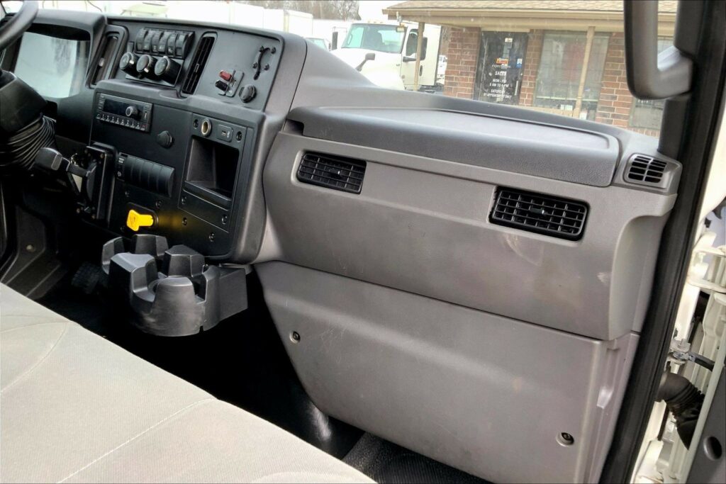 2021 CUM MV607 Medium Conventional