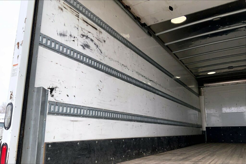 2021 CUM MV607 Medium Conventional