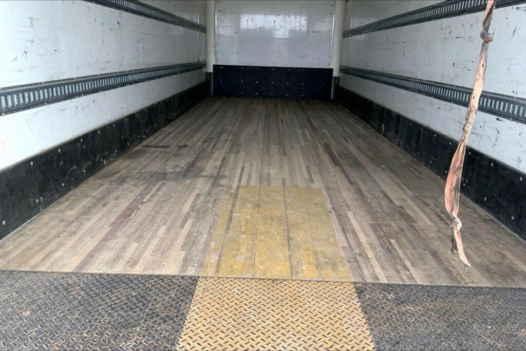 2021 CUM MV607 Medium Conventional