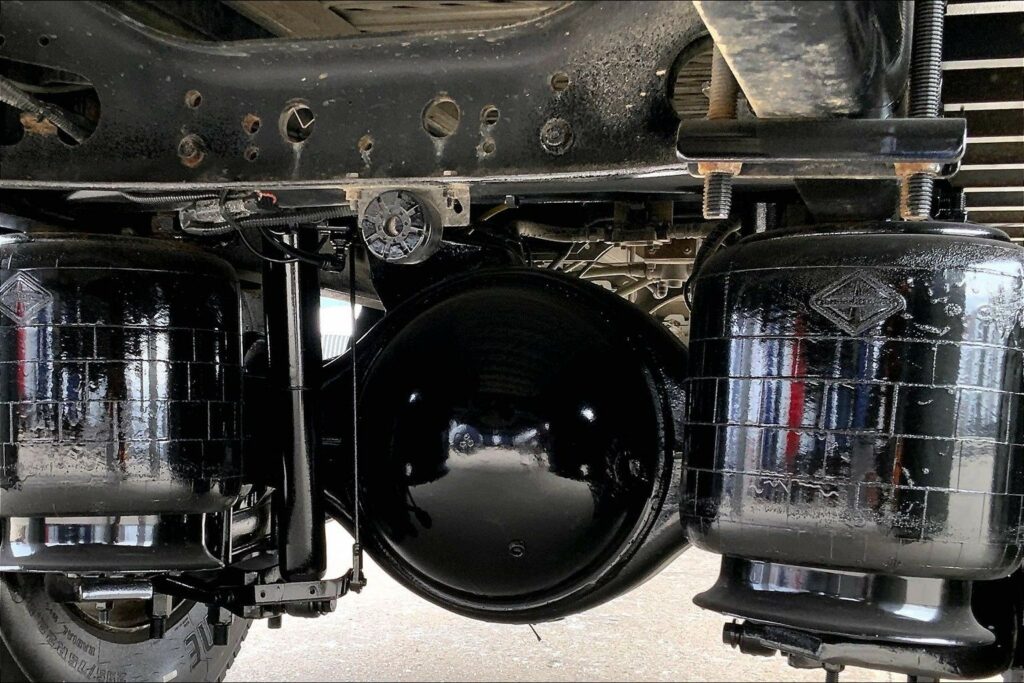 2021 CUM MV607 Medium Conventional