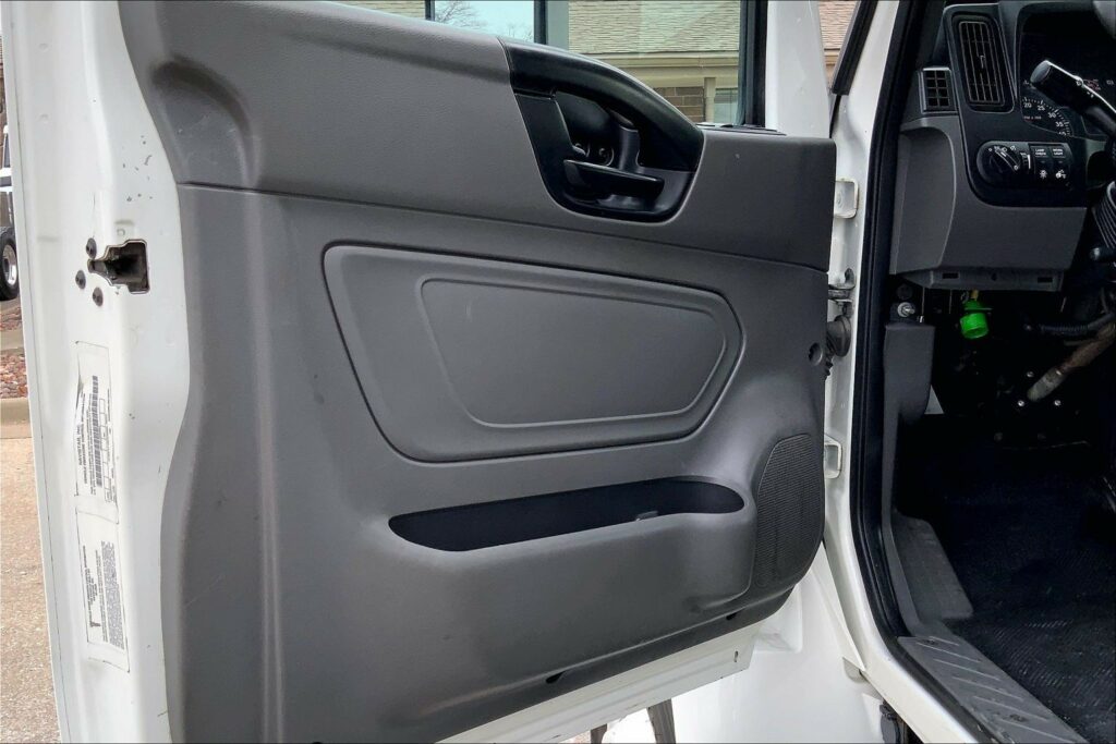 2021 CUM MV607 Medium Conventional