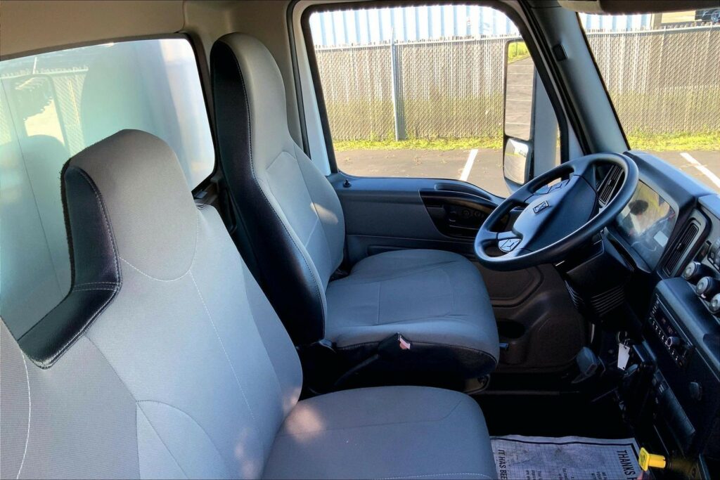 2022 CUM MV607 Medium Conventional