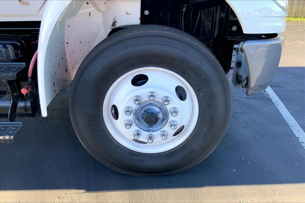 2022 CUM MV607 Medium Conventional