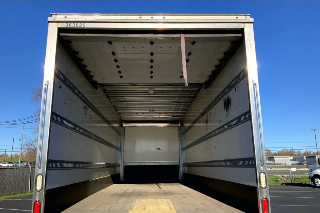 2022 CUM MV607 Medium Conventional