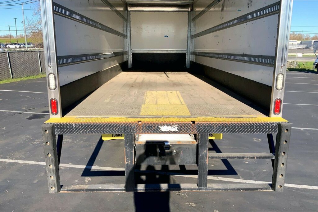 2022 CUM MV607 Medium Conventional