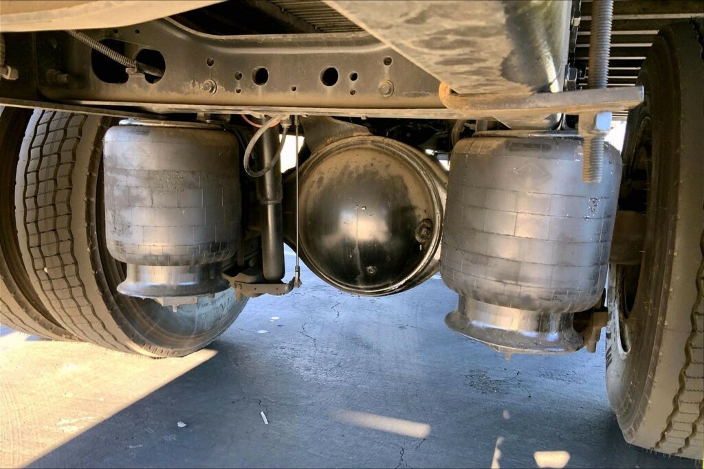 2022 CUM MV607 Medium Conventional