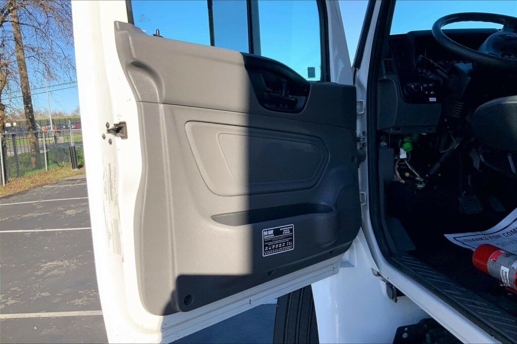 2022 CUM MV607 Medium Conventional