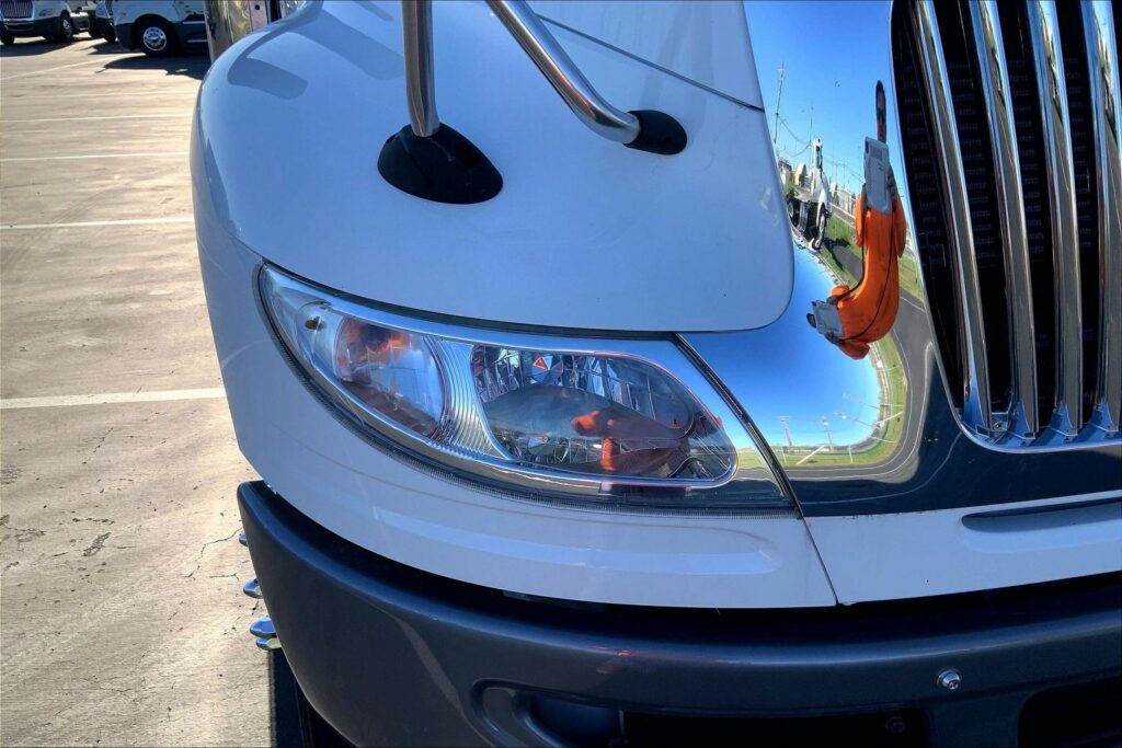 2022 CUM MV607 Medium Conventional