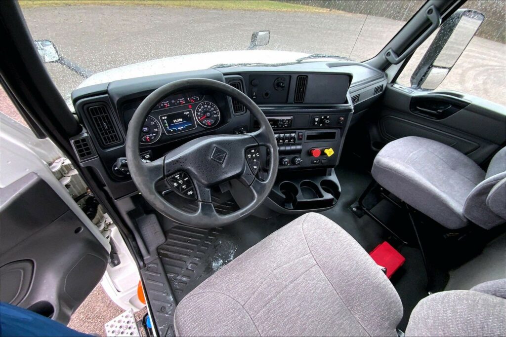 2020 CUM LT625 6×4 Day Cab