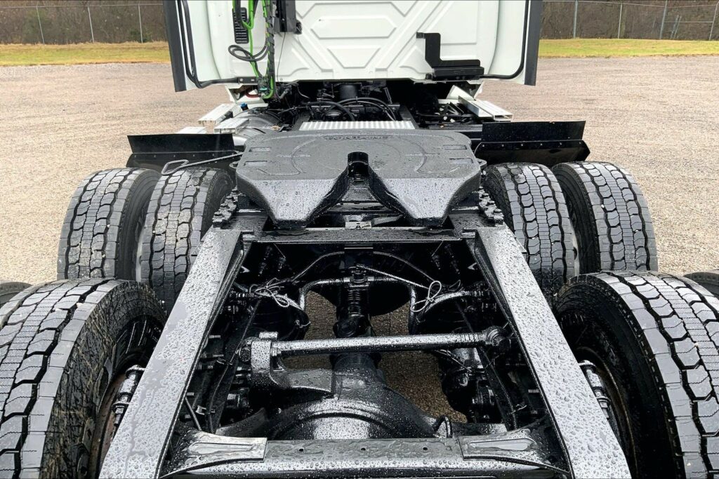 2020 CUM LT625 6×4 Day Cab