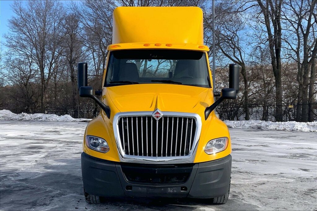 2019 INT LT625 6×4 Day Cab