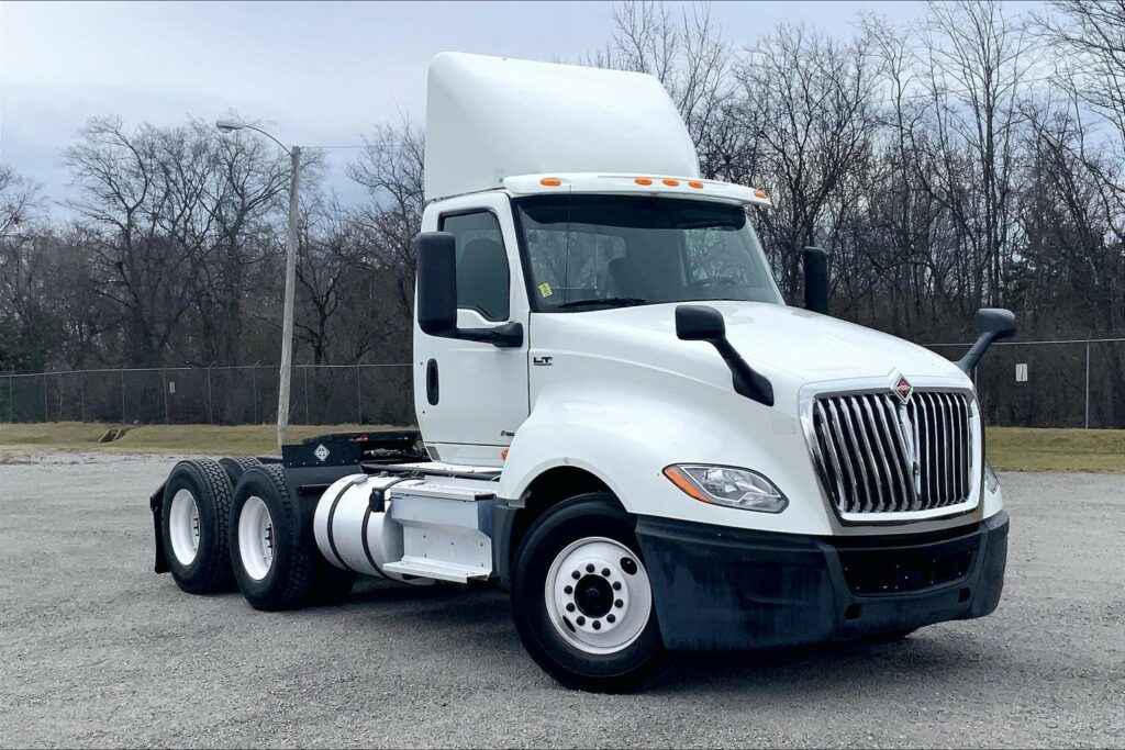 2019 INT LT625 6×4 Day Cab