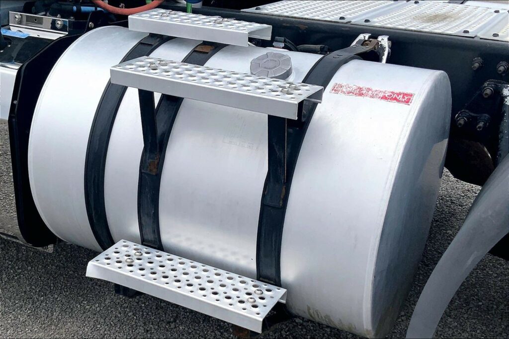 2019 INT LT625 6×4 Day Cab