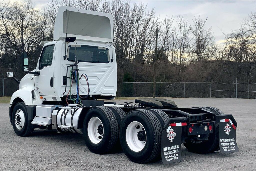 2019 INT LT625 6×4 Day Cab