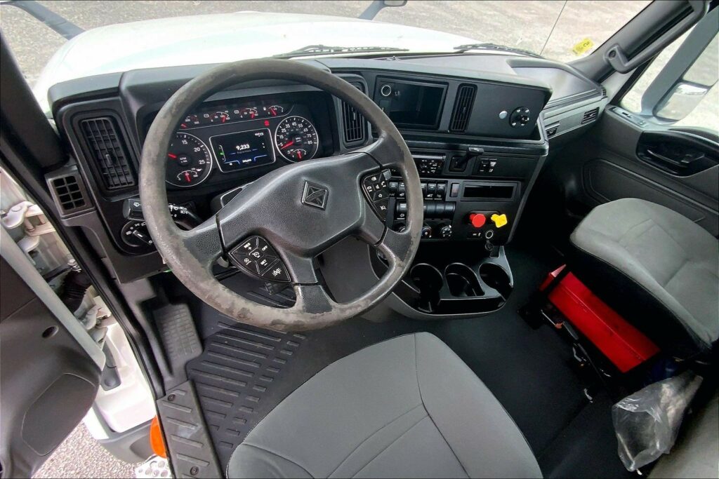 2019 INT LT625 6×4 Day Cab