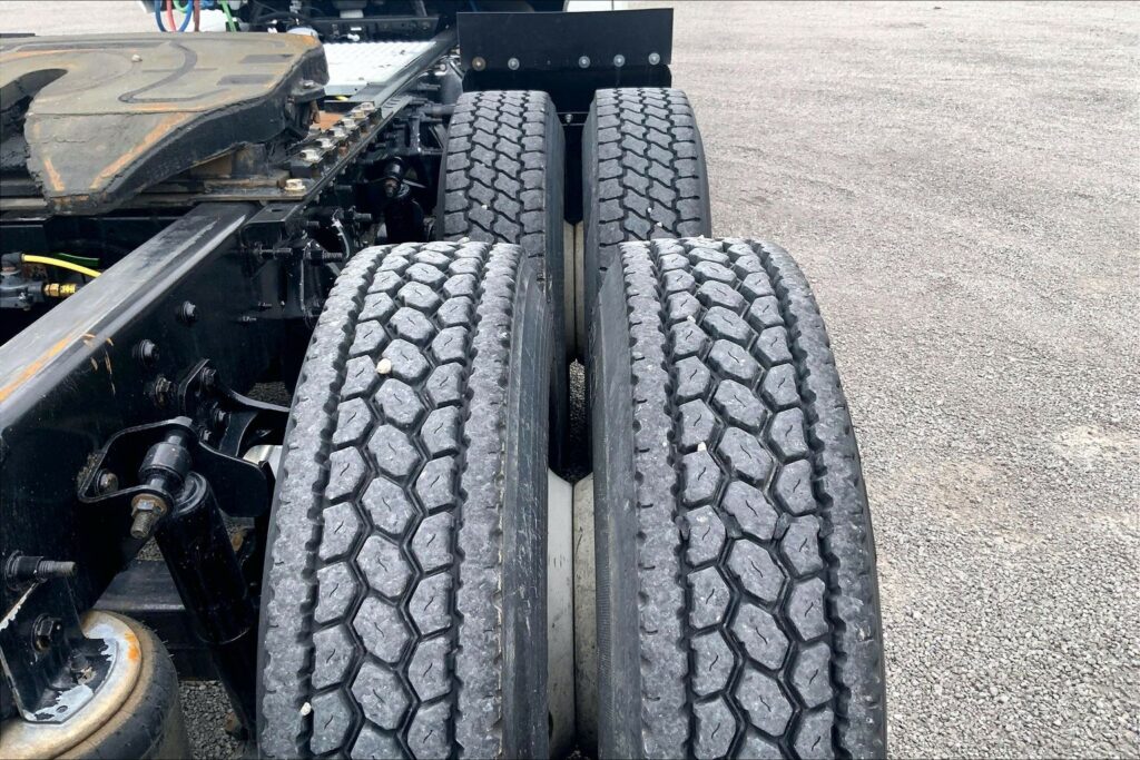 2019 INT LT625 6×4 Day Cab