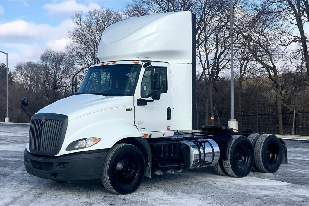 2020 INT RH613 6×4 Day Cab