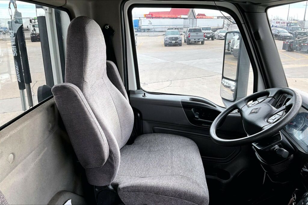 2021 CUM LT625 6×4 Day Cab